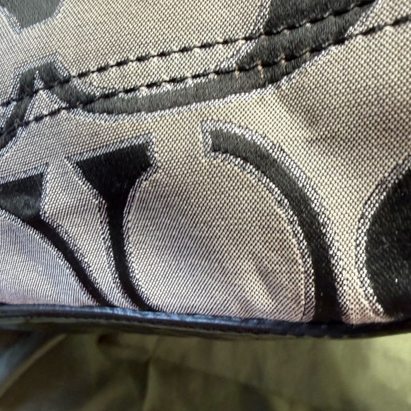 Coach Signature Jacquard Shoulder Bag – Black/Grey Patent Leather Trim - Picture 8 of 16